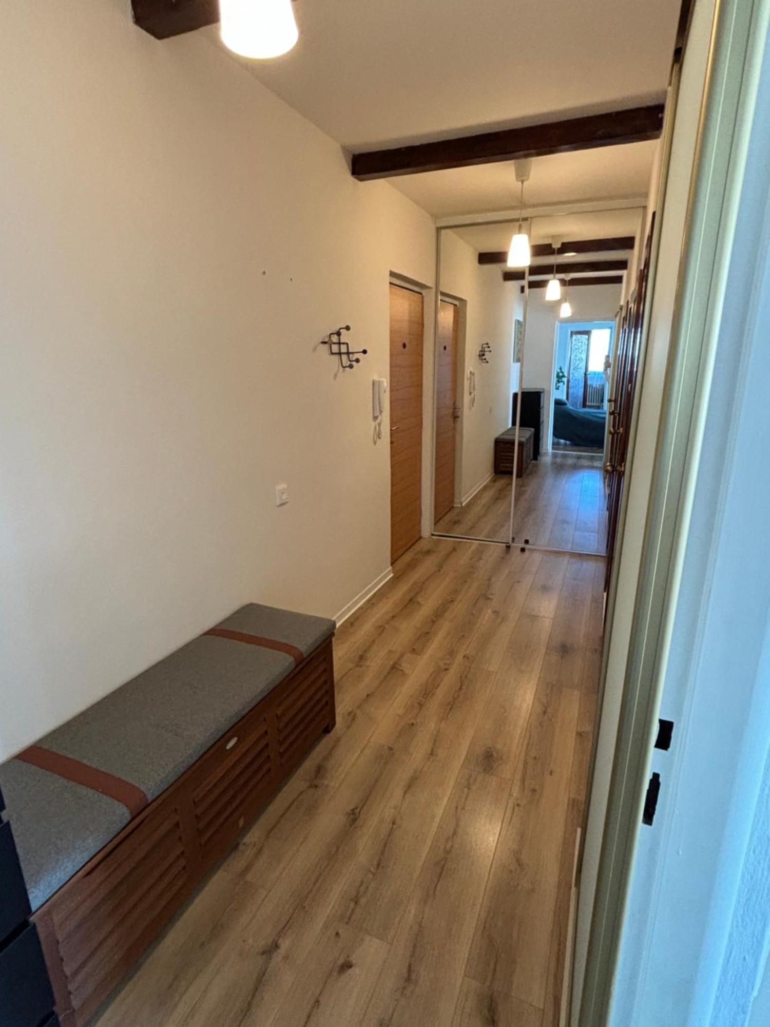 Apartman V Sirsom Centre Martina Nice S Klimatizaciou 외부 사진